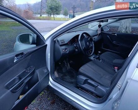 Серый Фольксваген Пассат, объемом двигателя 1.6 л и пробегом 332 тыс. км за 5700 $, фото 6 на Automoto.ua