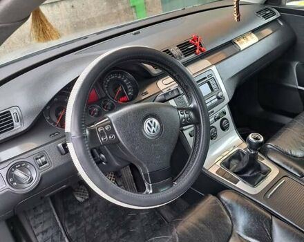 Серый Фольксваген Пассат, объемом двигателя 2 л и пробегом 292 тыс. км за 7000 $, фото 8 на Automoto.ua