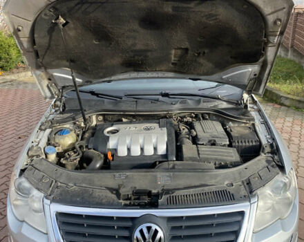 Серый Фольксваген Пассат, объемом двигателя 1.97 л и пробегом 350 тыс. км за 5600 $, фото 18 на Automoto.ua