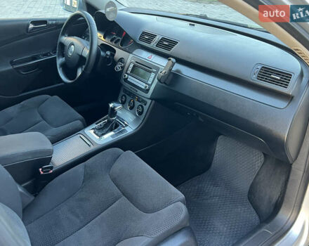 Серый Фольксваген Пассат, объемом двигателя 2 л и пробегом 240 тыс. км за 5350 $, фото 13 на Automoto.ua