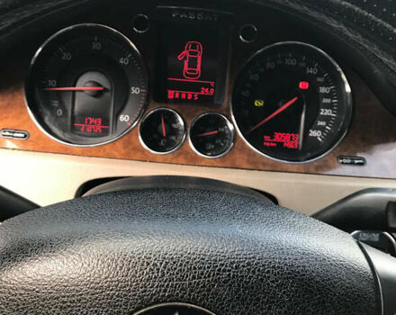 Серый Фольксваген Пассат, объемом двигателя 1.97 л и пробегом 305 тыс. км за 5999 $, фото 31 на Automoto.ua