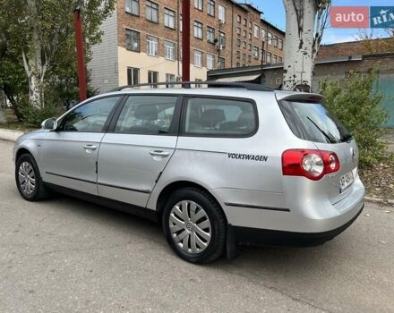 Серый Фольксваген Пассат, объемом двигателя 1.6 л и пробегом 235 тыс. км за 4750 $, фото 6 на Automoto.ua