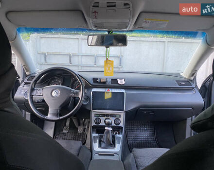 Серый Фольксваген Пассат, объемом двигателя 2 л и пробегом 245 тыс. км за 5600 $, фото 17 на Automoto.ua