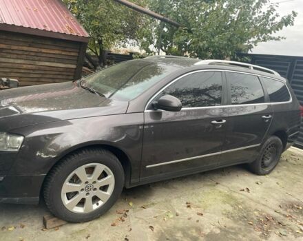 Серый Фольксваген Пассат, объемом двигателя 2 л и пробегом 370 тыс. км за 8000 $, фото 2 на Automoto.ua