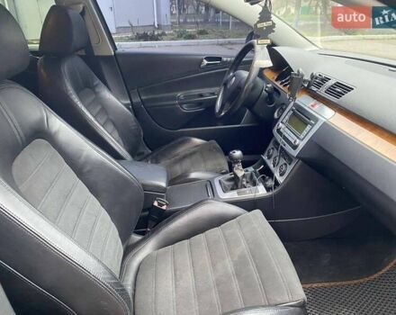 Серый Фольксваген Пассат, объемом двигателя 1.6 л и пробегом 258 тыс. км за 6500 $, фото 24 на Automoto.ua