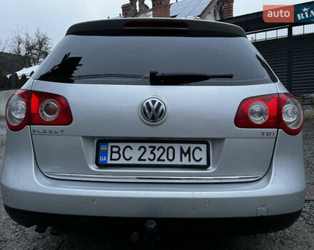 Сірий Фольксваген Пассат, об'ємом двигуна 1.9 л та пробігом 348 тис. км за 4650 $, фото 9 на Automoto.ua
