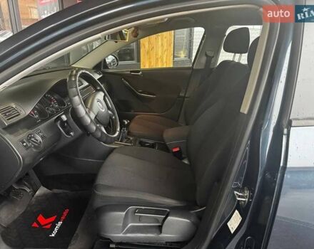 Сірий Фольксваген Пассат, об'ємом двигуна 1.6 л та пробігом 244 тис. км за 6199 $, фото 10 на Automoto.ua