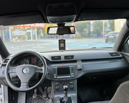 Серый Фольксваген Пассат, объемом двигателя 1.97 л и пробегом 402 тыс. км за 5799 $, фото 12 на Automoto.ua