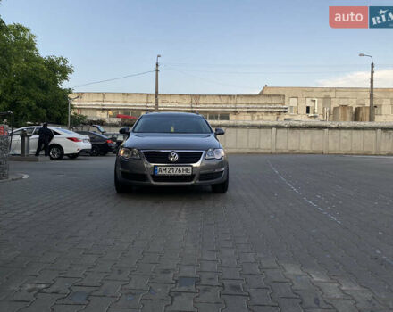 Серый Фольксваген Пассат, объемом двигателя 2 л и пробегом 245 тыс. км за 5600 $, фото 10 на Automoto.ua