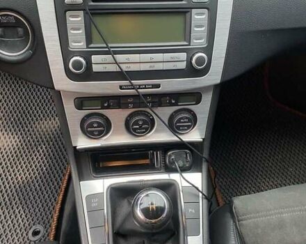 Серый Фольксваген Пассат, объемом двигателя 1.6 л и пробегом 258 тыс. км за 6500 $, фото 32 на Automoto.ua