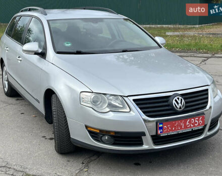 Сірий Фольксваген Пассат, об'ємом двигуна 1.6 л та пробігом 209 тис. км за 6300 $, фото 3 на Automoto.ua