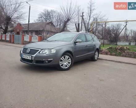 Серый Фольксваген Пассат, объемом двигателя 1.98 л и пробегом 452 тыс. км за 5000 $, фото 4 на Automoto.ua