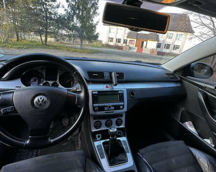 Серый Фольксваген Пассат, объемом двигателя 2 л и пробегом 260 тыс. км за 6500 $, фото 17 на Automoto.ua