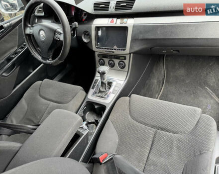 Серый Фольксваген Пассат, объемом двигателя 1.97 л и пробегом 267 тыс. км за 5800 $, фото 14 на Automoto.ua