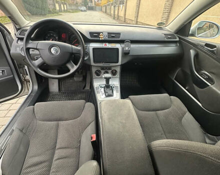 Сірий Фольксваген Пассат, об'ємом двигуна 1.6 л та пробігом 300 тис. км за 5900 $, фото 14 на Automoto.ua