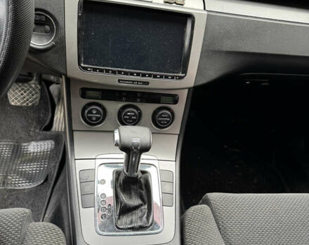 Серый Фольксваген Пассат, объемом двигателя 1.97 л и пробегом 267 тыс. км за 5800 $, фото 10 на Automoto.ua