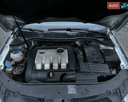 Сірий Фольксваген Пассат, об'ємом двигуна 1.9 л та пробігом 348 тис. км за 4650 $, фото 36 на Automoto.ua