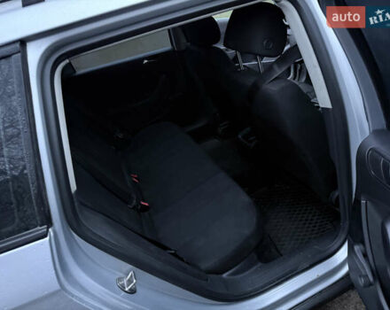 Серый Фольксваген Пассат, объемом двигателя 2 л и пробегом 300 тыс. км за 2950 $, фото 10 на Automoto.ua