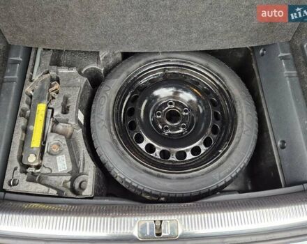 Серый Фольксваген Пассат, объемом двигателя 2 л и пробегом 282 тыс. км за 6300 $, фото 13 на Automoto.ua