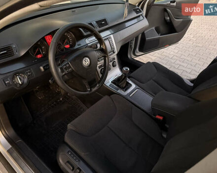 Серый Фольксваген Пассат, объемом двигателя 2 л и пробегом 340 тыс. км за 5500 $, фото 16 на Automoto.ua