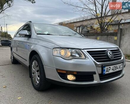 Серый Фольксваген Пассат, объемом двигателя 1.6 л и пробегом 235 тыс. км за 4750 $, фото 12 на Automoto.ua