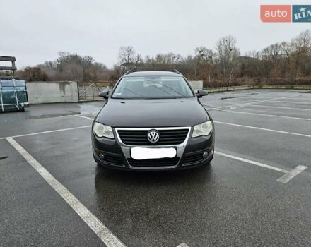 Сірий Фольксваген Пассат, об'ємом двигуна 1.9 л та пробігом 327 тис. км за 3333 $, фото 1 на Automoto.ua