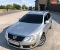Сірий Фольксваген Пассат, об'ємом двигуна 1.6 л та пробігом 260 тис. км за 4999 $, фото 1 на Automoto.ua