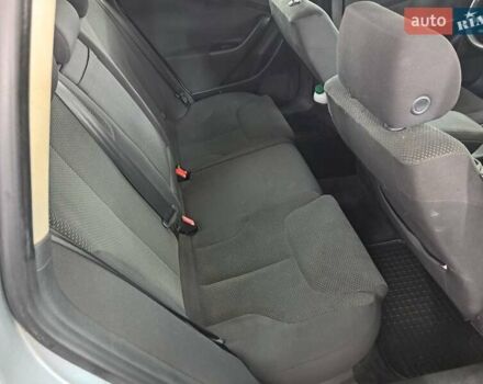 Серый Фольксваген Пассат, объемом двигателя 2 л и пробегом 310 тыс. км за 2450 $, фото 6 на Automoto.ua