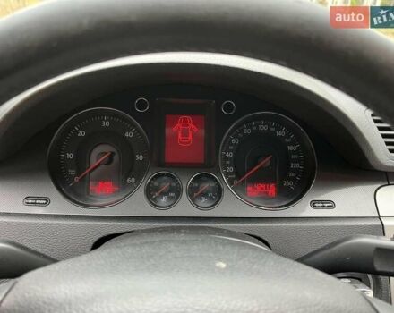 Серый Фольксваген Пассат, объемом двигателя 2 л и пробегом 424 тыс. км за 4200 $, фото 25 на Automoto.ua