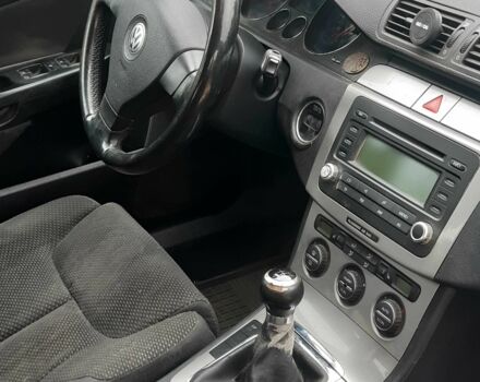 Сірий Фольксваген Пассат, об'ємом двигуна 2 л та пробігом 265 тис. км за 4500 $, фото 5 на Automoto.ua