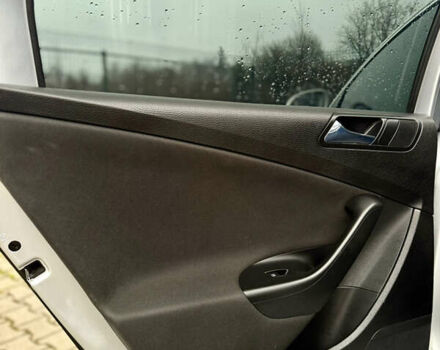 Серый Фольксваген Пассат, объемом двигателя 1.98 л и пробегом 251 тыс. км за 5650 $, фото 31 на Automoto.ua