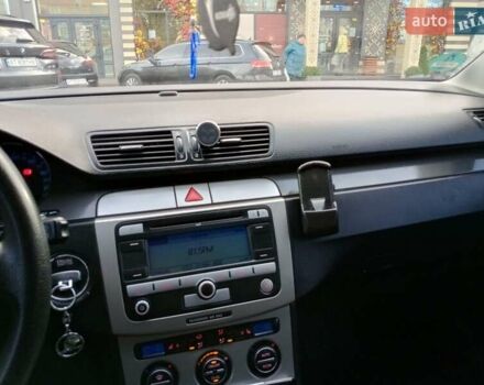 Серый Фольксваген Пассат, объемом двигателя 1.98 л и пробегом 240 тыс. км за 5800 $, фото 12 на Automoto.ua
