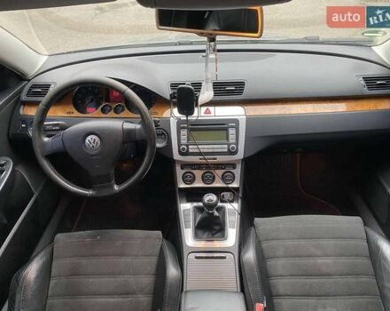 Серый Фольксваген Пассат, объемом двигателя 1.6 л и пробегом 258 тыс. км за 6500 $, фото 27 на Automoto.ua