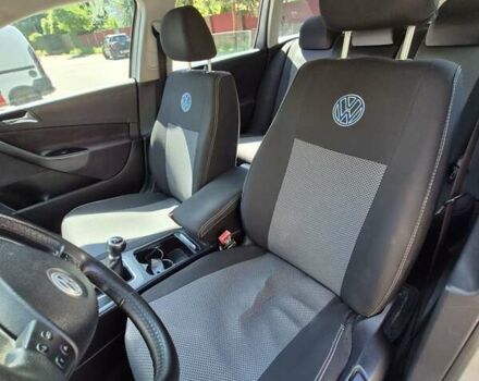 Серый Фольксваген Пассат, объемом двигателя 1.9 л и пробегом 300 тыс. км за 5300 $, фото 12 на Automoto.ua