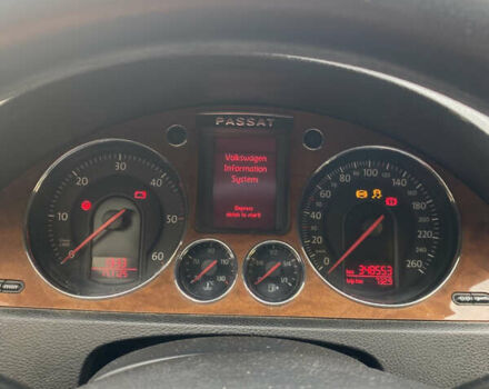 Серый Фольксваген Пассат, объемом двигателя 1.97 л и пробегом 350 тыс. км за 5600 $, фото 22 на Automoto.ua