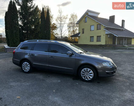 Серый Фольксваген Пассат, объемом двигателя 2 л и пробегом 260 тыс. км за 6500 $, фото 9 на Automoto.ua