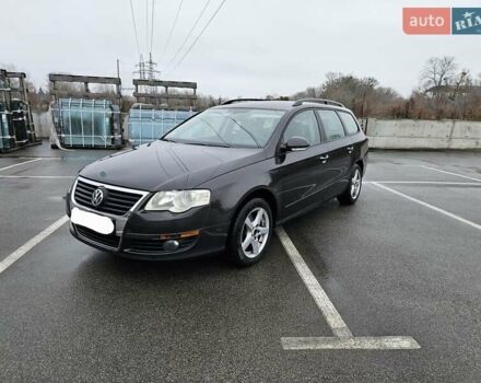 Сірий Фольксваген Пассат, об'ємом двигуна 1.9 л та пробігом 327 тис. км за 3333 $, фото 2 на Automoto.ua