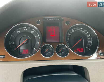 Серый Фольксваген Пассат, объемом двигателя 1.98 л и пробегом 201 тыс. км за 7300 $, фото 14 на Automoto.ua