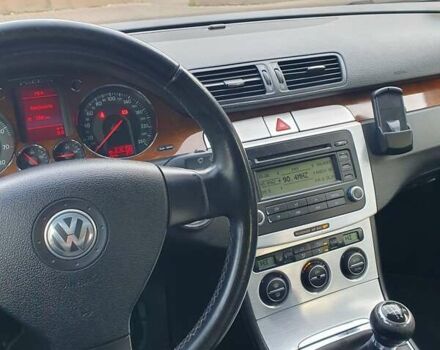 Сірий Фольксваген Пассат, об'ємом двигуна 1.6 л та пробігом 212 тис. км за 5900 $, фото 36 на Automoto.ua