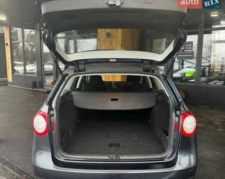 Сірий Фольксваген Пассат, об'ємом двигуна 1.6 л та пробігом 244 тис. км за 6199 $, фото 15 на Automoto.ua