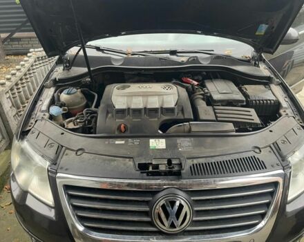 Серый Фольксваген Пассат, объемом двигателя 2 л и пробегом 370 тыс. км за 8000 $, фото 7 на Automoto.ua