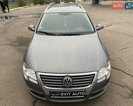 Серый Фольксваген Пассат, объемом двигателя 1.6 л и пробегом 258 тыс. км за 6500 $, фото 6 на Automoto.ua