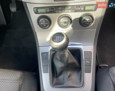 Серый Фольксваген Пассат, объемом двигателя 1.6 л и пробегом 238 тыс. км за 5200 $, фото 14 на Automoto.ua