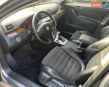 Серый Фольксваген Пассат, объемом двигателя 2 л и пробегом 247 тыс. км за 5700 $, фото 4 на Automoto.ua