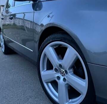 Серый Фольксваген Пассат, объемом двигателя 2 л и пробегом 198 тыс. км за 6900 $, фото 16 на Automoto.ua