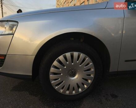 Сірий Фольксваген Пассат, об'ємом двигуна 1.6 л та пробігом 222 тис. км за 5000 $, фото 17 на Automoto.ua