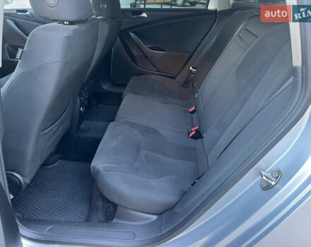 Серый Фольксваген Пассат, объемом двигателя 2 л и пробегом 240 тыс. км за 5350 $, фото 17 на Automoto.ua