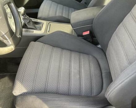 Серый Фольксваген Пассат, объемом двигателя 1.6 л и пробегом 238 тыс. км за 5200 $, фото 17 на Automoto.ua