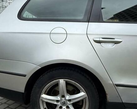 Серый Фольксваген Пассат, объемом двигателя 2 л и пробегом 301 тыс. км за 5000 $, фото 5 на Automoto.ua