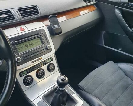 Сірий Фольксваген Пассат, об'ємом двигуна 1.6 л та пробігом 212 тис. км за 5900 $, фото 38 на Automoto.ua